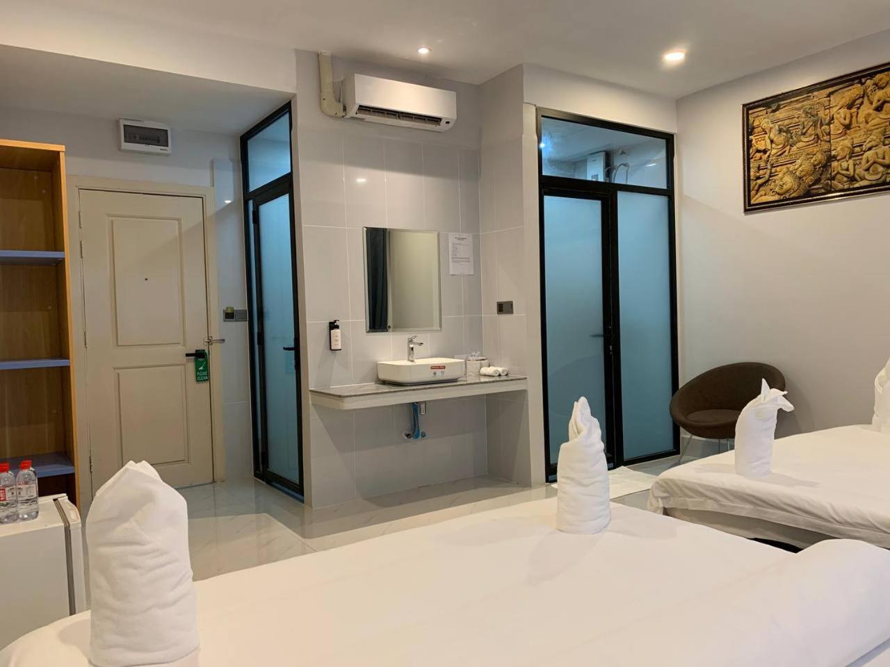 Nico'S Hotel And Skybar Siem Reap Exterior foto